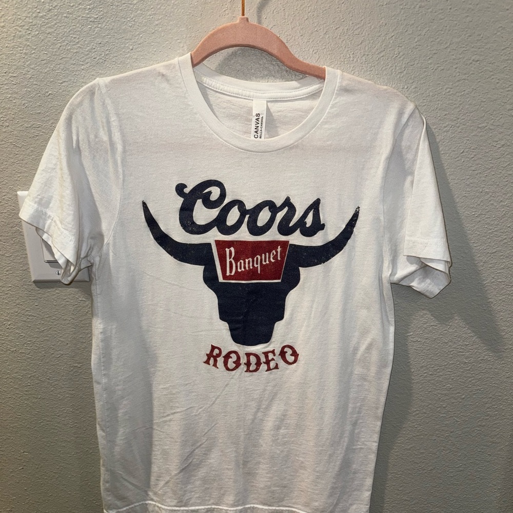 Women’s graphic tee